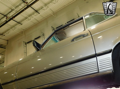 1987 Mercedes-Benz 560SL image 45