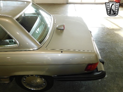 1987 Mercedes-Benz 560SL image 46