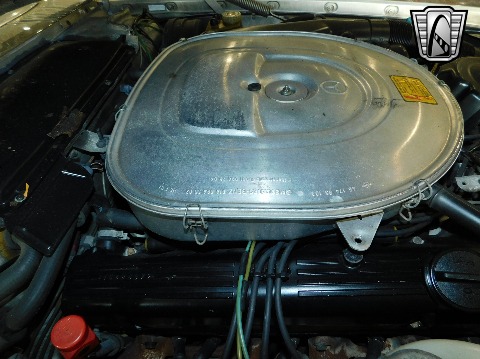 1987 Mercedes-Benz 560SL image 123