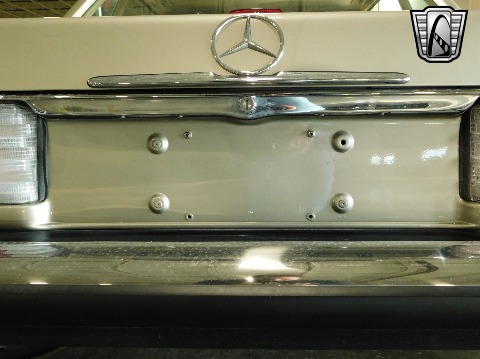 1987 Mercedes-Benz 560SL image 74