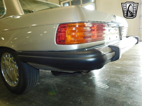 1987 Mercedes-Benz 560SL image 50