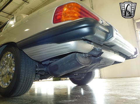 1987 Mercedes-Benz 560SL image 51