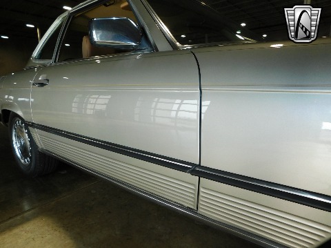 1987 Mercedes-Benz 560SL image 28