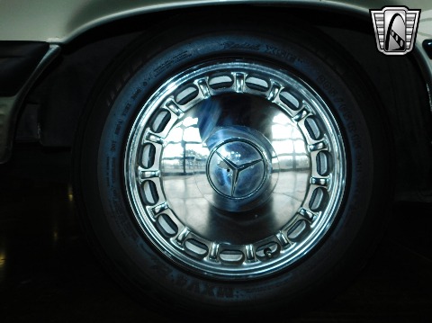 1987 Mercedes-Benz 560SL image 130