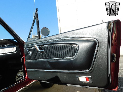 1965 Ford Mustang image 92