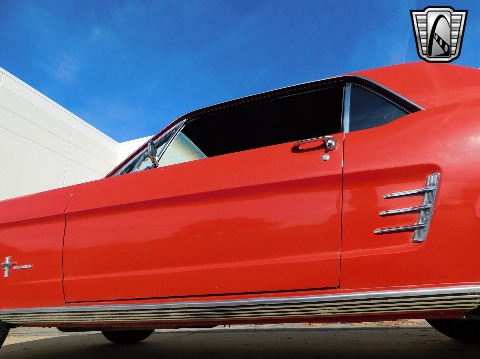 1966 Ford Mustang image 39