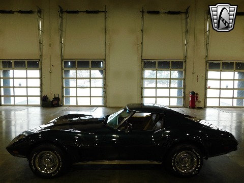 1976 Chevrolet Corvette image 3