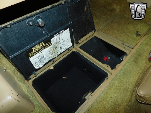 1976 Chevrolet Corvette image 110