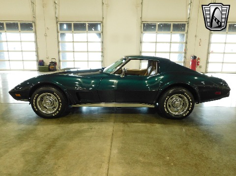 1976 Chevrolet Corvette image 11