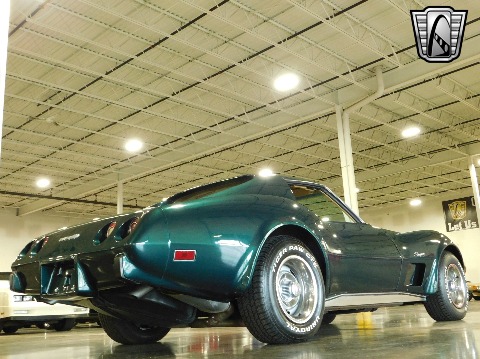 1976 Chevrolet Corvette image 24