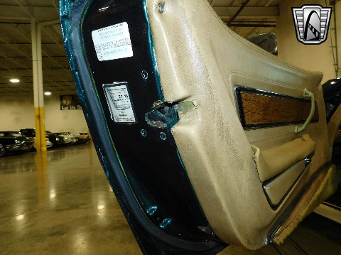 1976 Chevrolet Corvette image 102