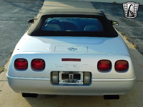 1996 Chevrolet Corvette image 8