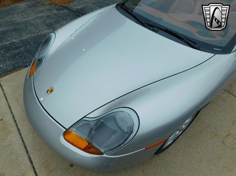 1999 Porsche Boxster image 36