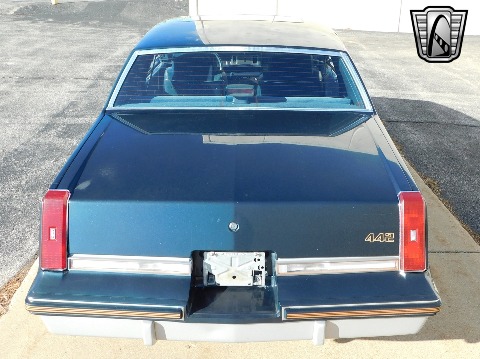 1987 Oldsmobile Cutlass Supreme image 8