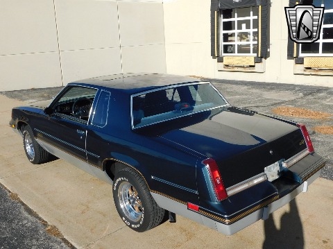 1987 Oldsmobile Cutlass Supreme image 9