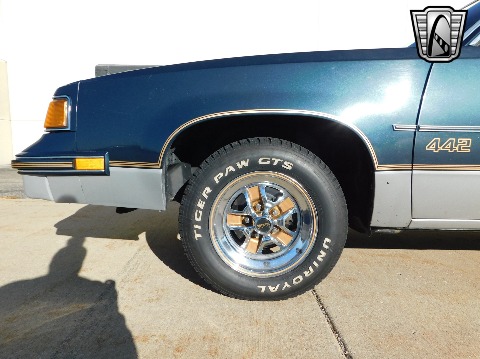 1987 Oldsmobile Cutlass Supreme image 35