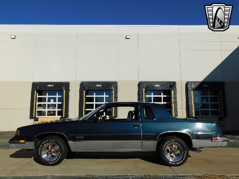 1987 Oldsmobile Cutlass Supreme image 10