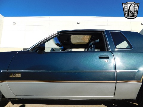 1987 Oldsmobile Cutlass Supreme image 38