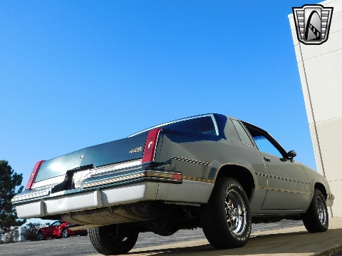1987 Oldsmobile Cutlass Supreme image 20