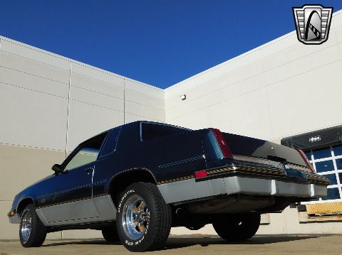 1987 Oldsmobile Cutlass Supreme image 21