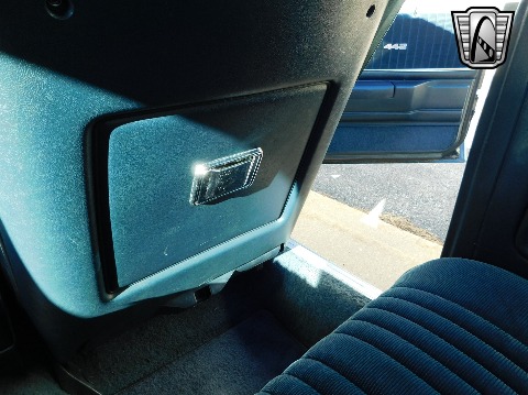 1987 Oldsmobile Cutlass Supreme image 98