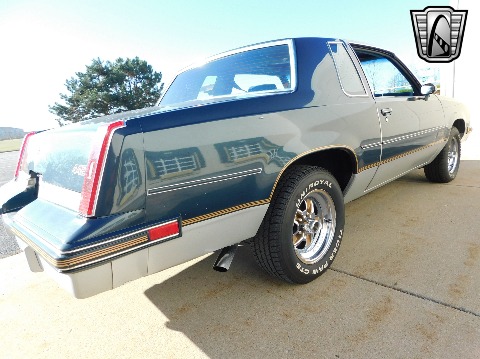 1987 Oldsmobile Cutlass Supreme image 27
