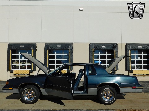 1987 Oldsmobile Cutlass Supreme image 154