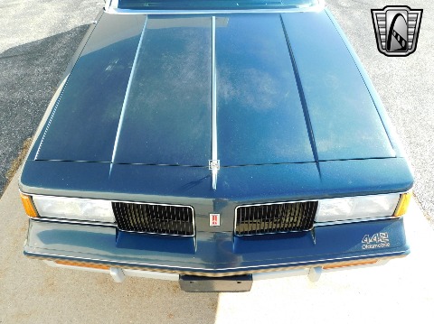 1987 Oldsmobile Cutlass Supreme image 28