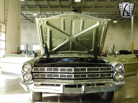 1967 Ford Galaxie image 146