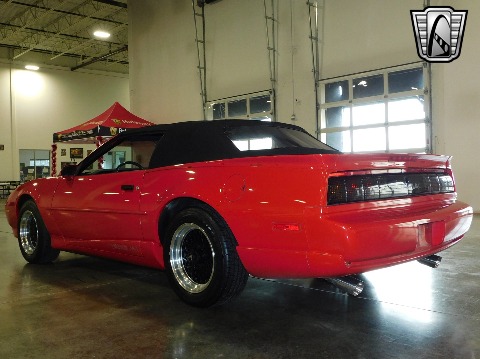 1992 Pontiac Firebird image 18