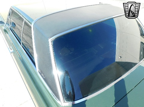 1967 Chrysler Imperial image 30