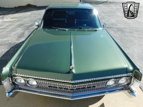 1967 Chrysler Imperial image 5