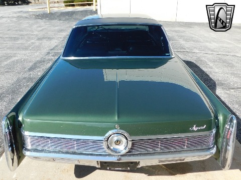 1967 Chrysler Imperial image 9