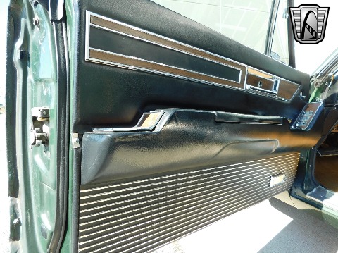 1967 Chrysler Imperial image 98