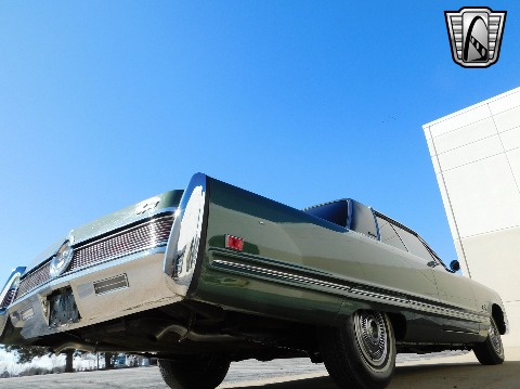 1967 Chrysler Imperial image 23