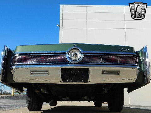 1967 Chrysler Imperial image 24