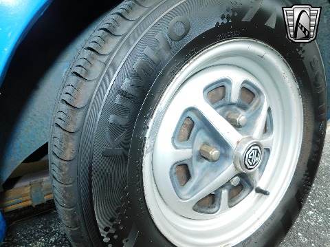 1973 MG MGB image 131
