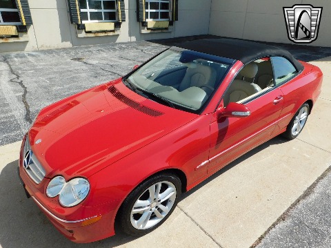2008 Mercedes-Benz CLK350 image 4