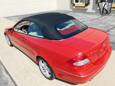2008 Mercedes-Benz CLK350 image 10