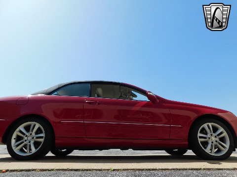 2008 Mercedes-Benz CLK350 image 23