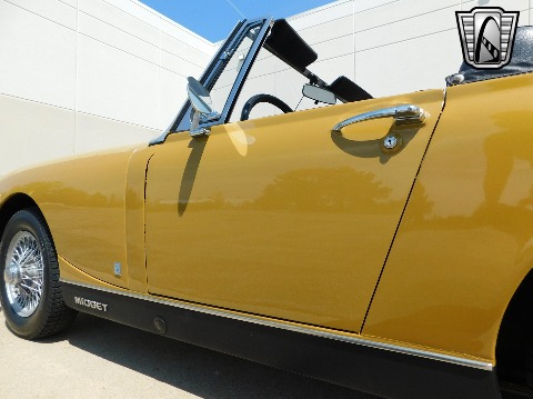 1973 MG Midget image 32