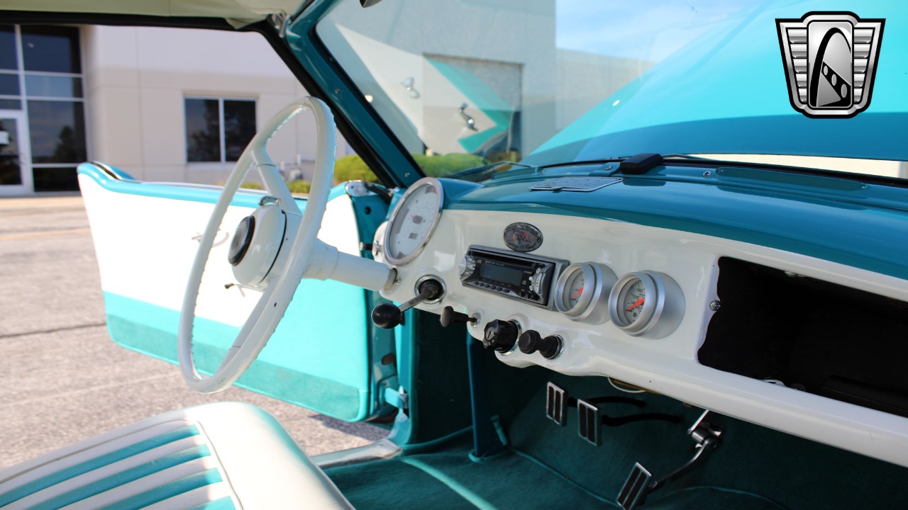 1956 Nash Metropolitan 18