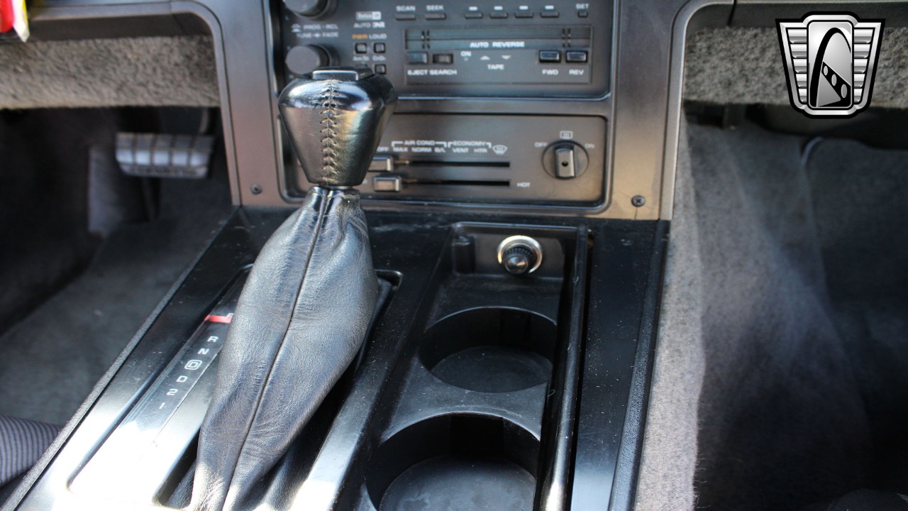 1985 Chevrolet Corvette 73