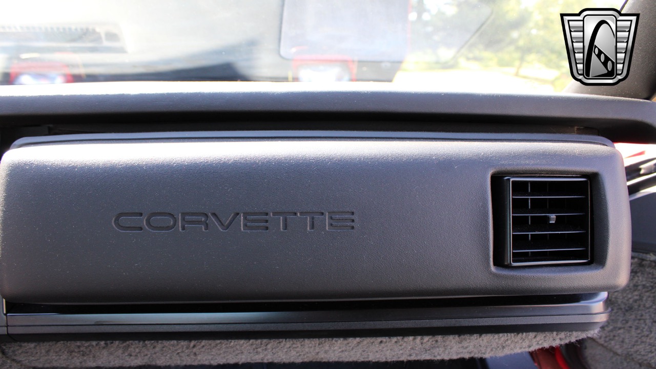 1985 Chevrolet Corvette 77