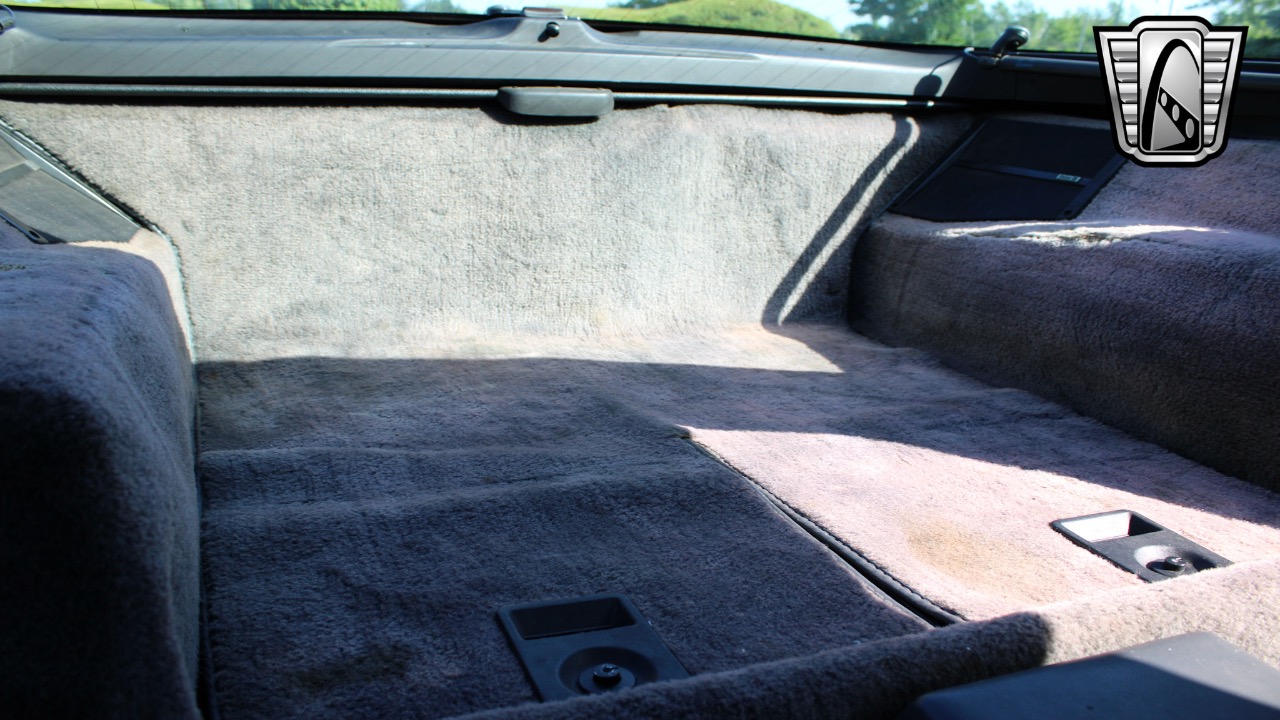 1985 Chevrolet Corvette 15