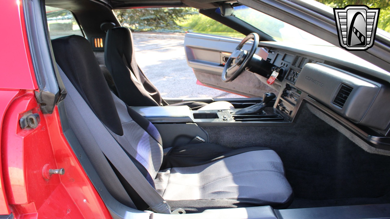 1985 Chevrolet Corvette 10