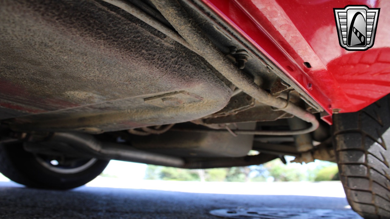 1985 Chevrolet Corvette 24