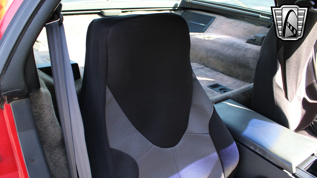 1985 Chevrolet Corvette 11