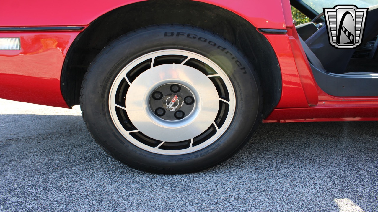 1985 Chevrolet Corvette 16