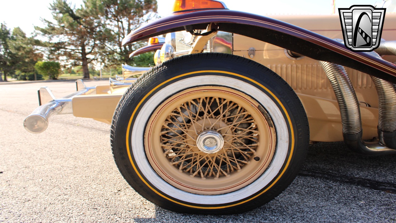 1974 EXCALIBUR Phaeton 10